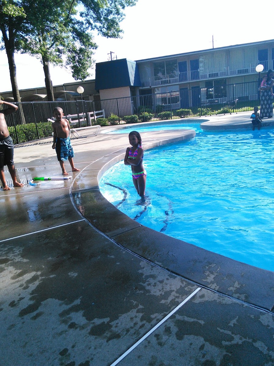 Lodge Atlanta photo 2