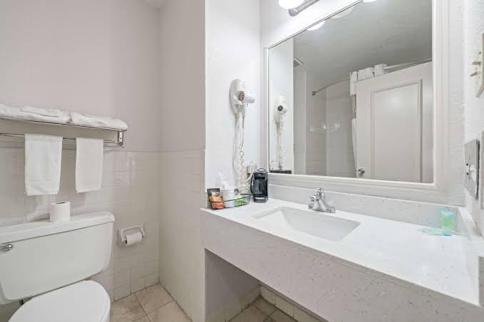 Americas Best Value Inn & Suites Brenham photo 3
