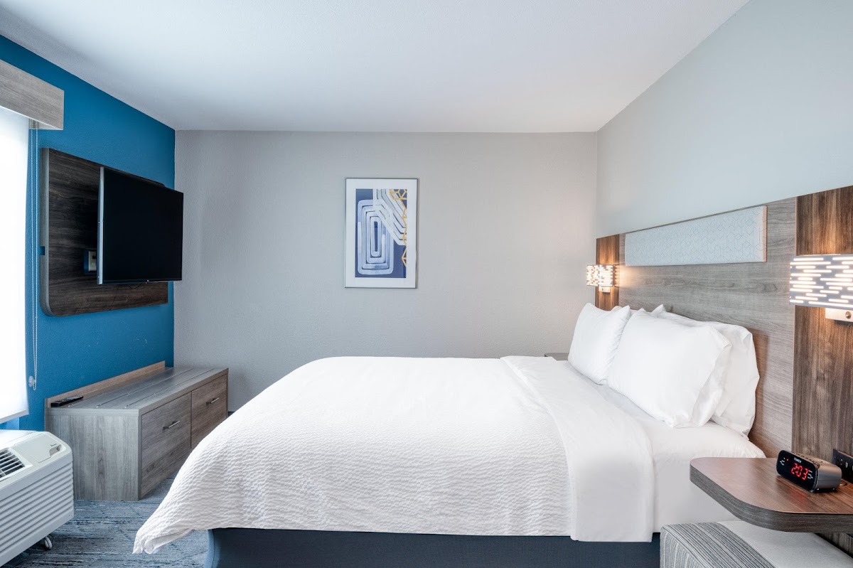 Holiday Inn Express & Suites Indianapolis South – Greenwood by IHG photo 2