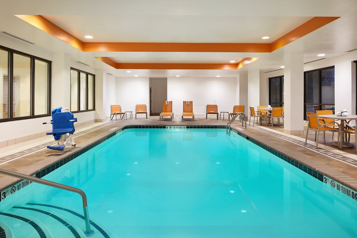 Holiday Inn Express & Suites Indianapolis South – Greenwood by IHG photo 3