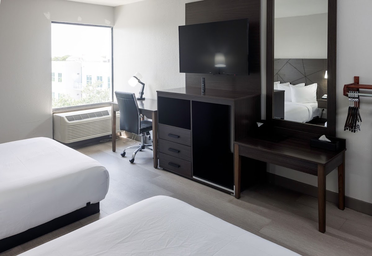 B&B HOTEL Miami Airport photo 2