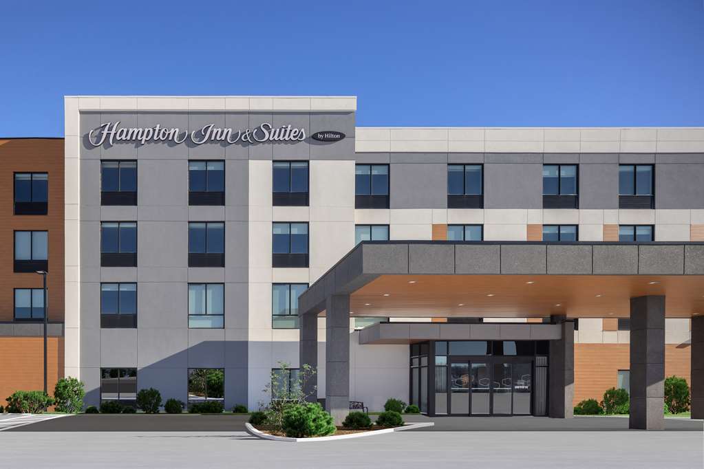Hampton Inn & Suites by Hilton Orangeville, ON