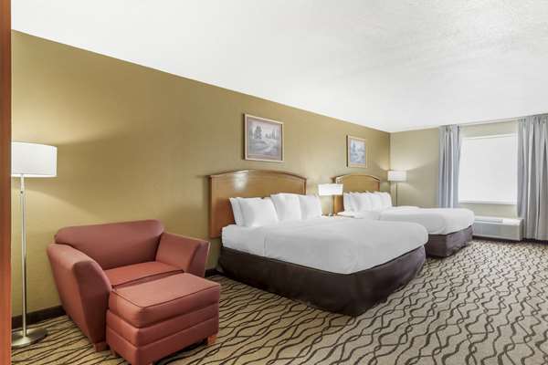 Comfort Inn & Suites Chesapeake - Portsmouth photo 2
