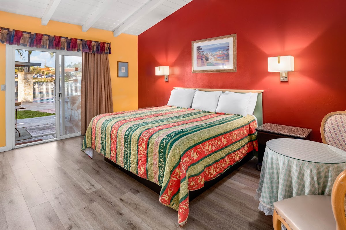 Fallbrook Country Inn photo 2