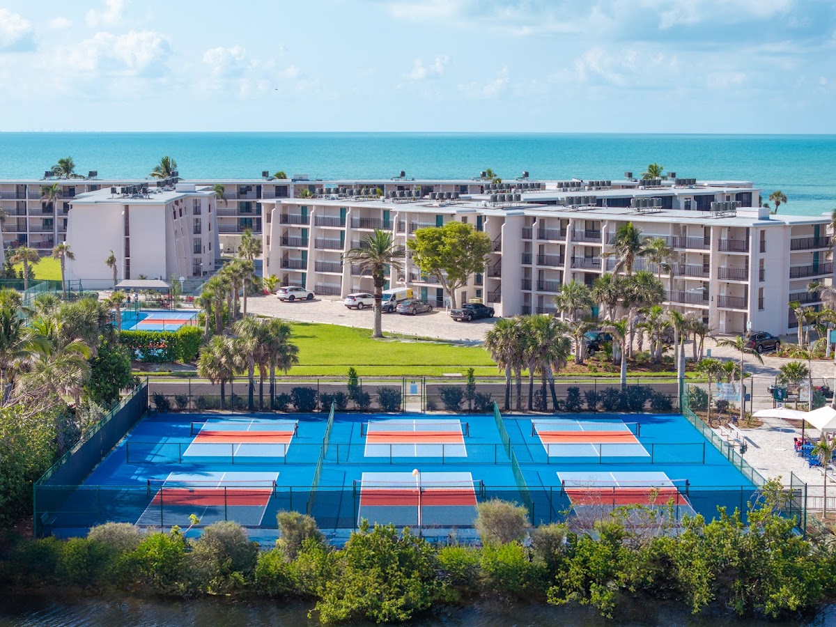 Sundial Beach Resort & Spa