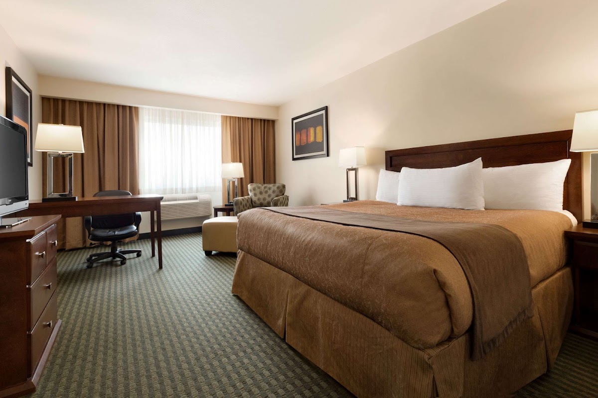 Travelodge Hotel by Wyndham Weyburn photo 2