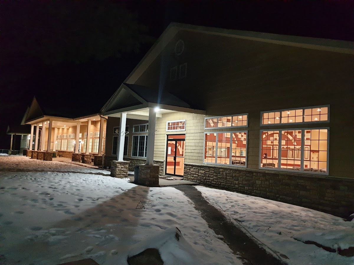 The Lakehouse Hotel