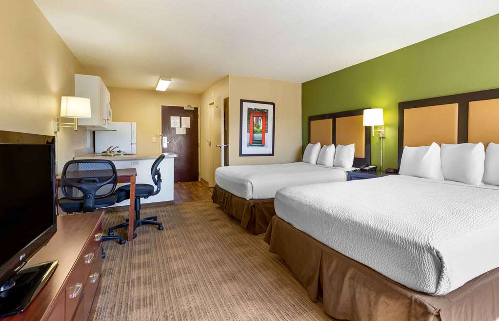 Extended Stay America Select Suites- St. Louis - Earth City photo 2