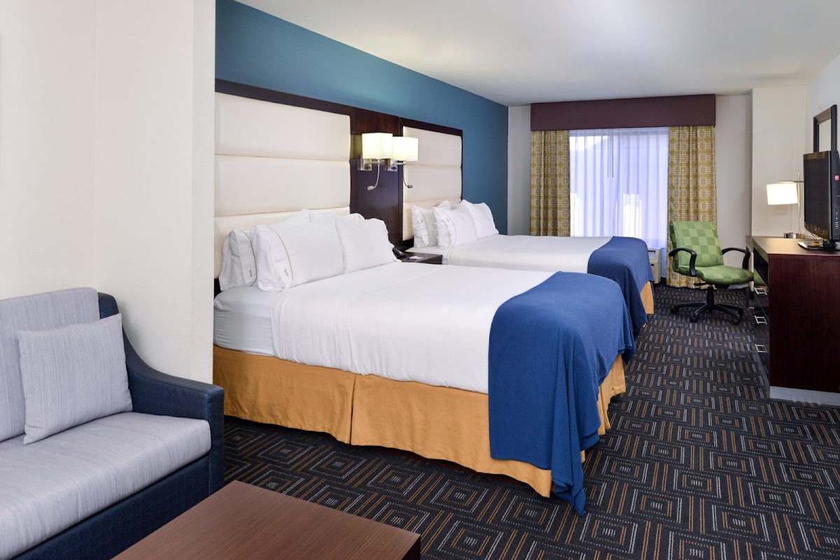 Holiday Inn Express & Suites Bessemer, an IHG Hotel photo 2