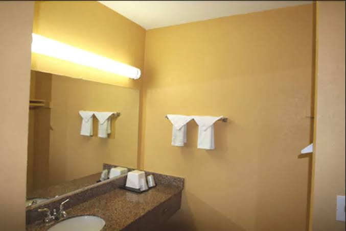 National City Motel photo 2