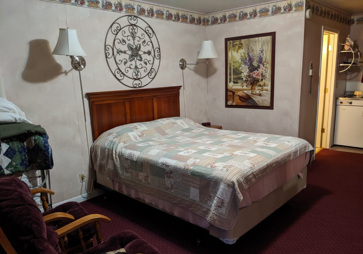 Mid-Trail Motel photo 3