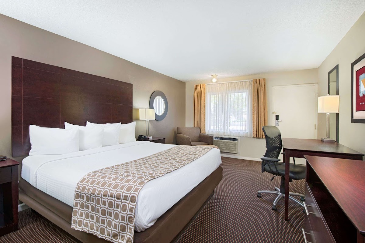 Baymont by Wyndham Sandusky photo 2