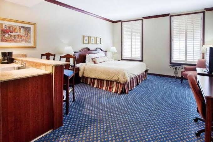 Staybridge Suites Savannah Historic District, an IHG Hotel photo 3
