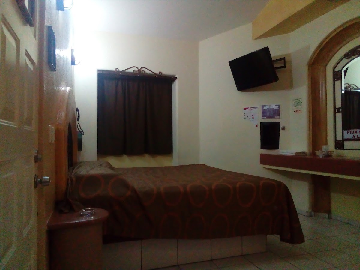 White House Motel photo 2