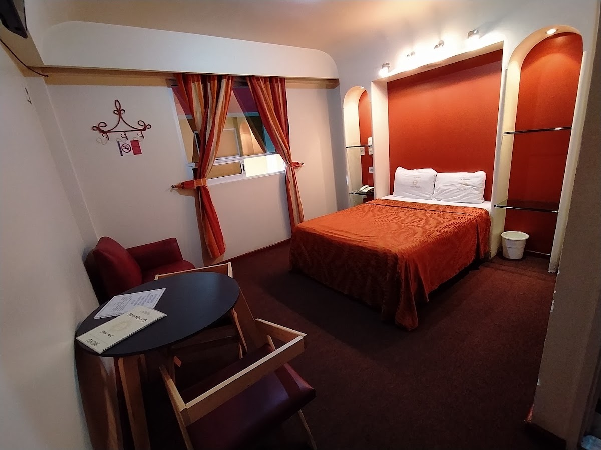 Auto Hotel la Quinta