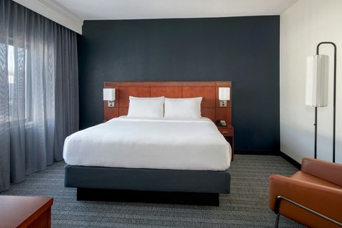 Courtyard by Marriott Silver Spring North/White Oak photo 2