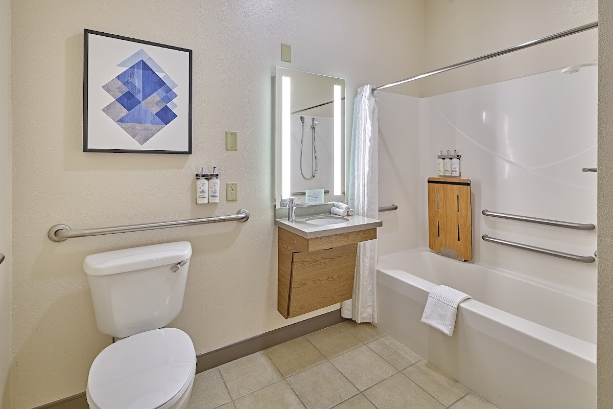 Candlewood Suites Peoria at Grand Prairie by IHG photo 3