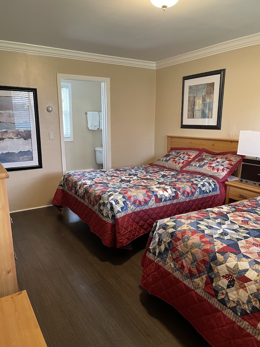 Coach House Inn photo 2