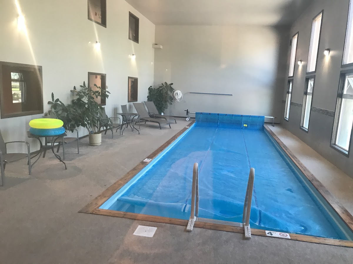 Sandhill Inn & Suites photo 3
