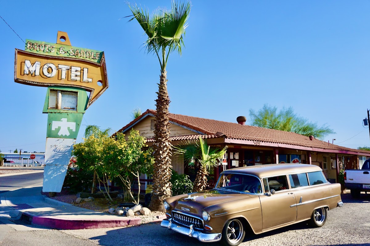 Boots & Saddle Motel