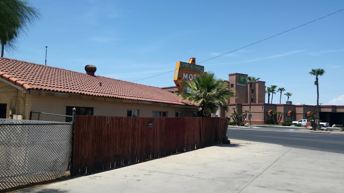 Boots & Saddle Motel photo 2