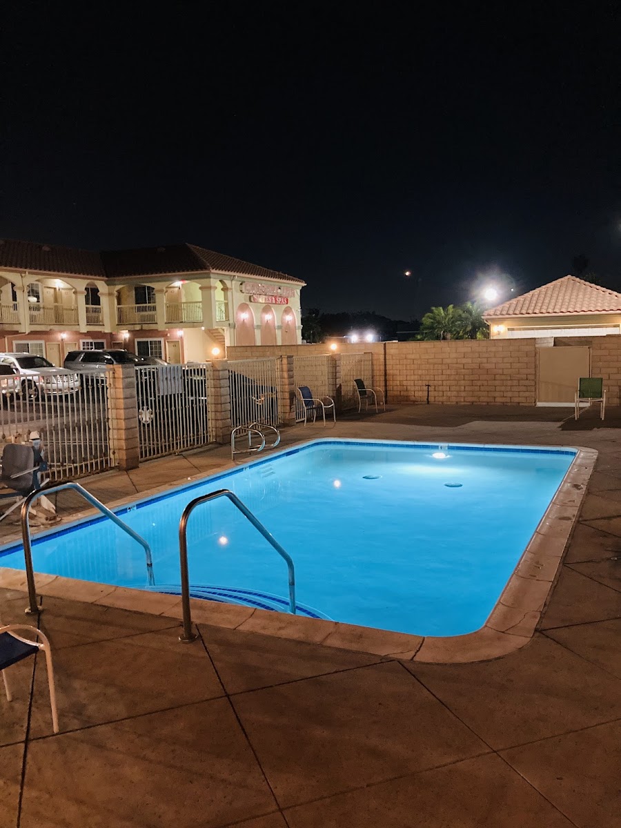 Crystal Inn Suites & Spas LAX photo 2