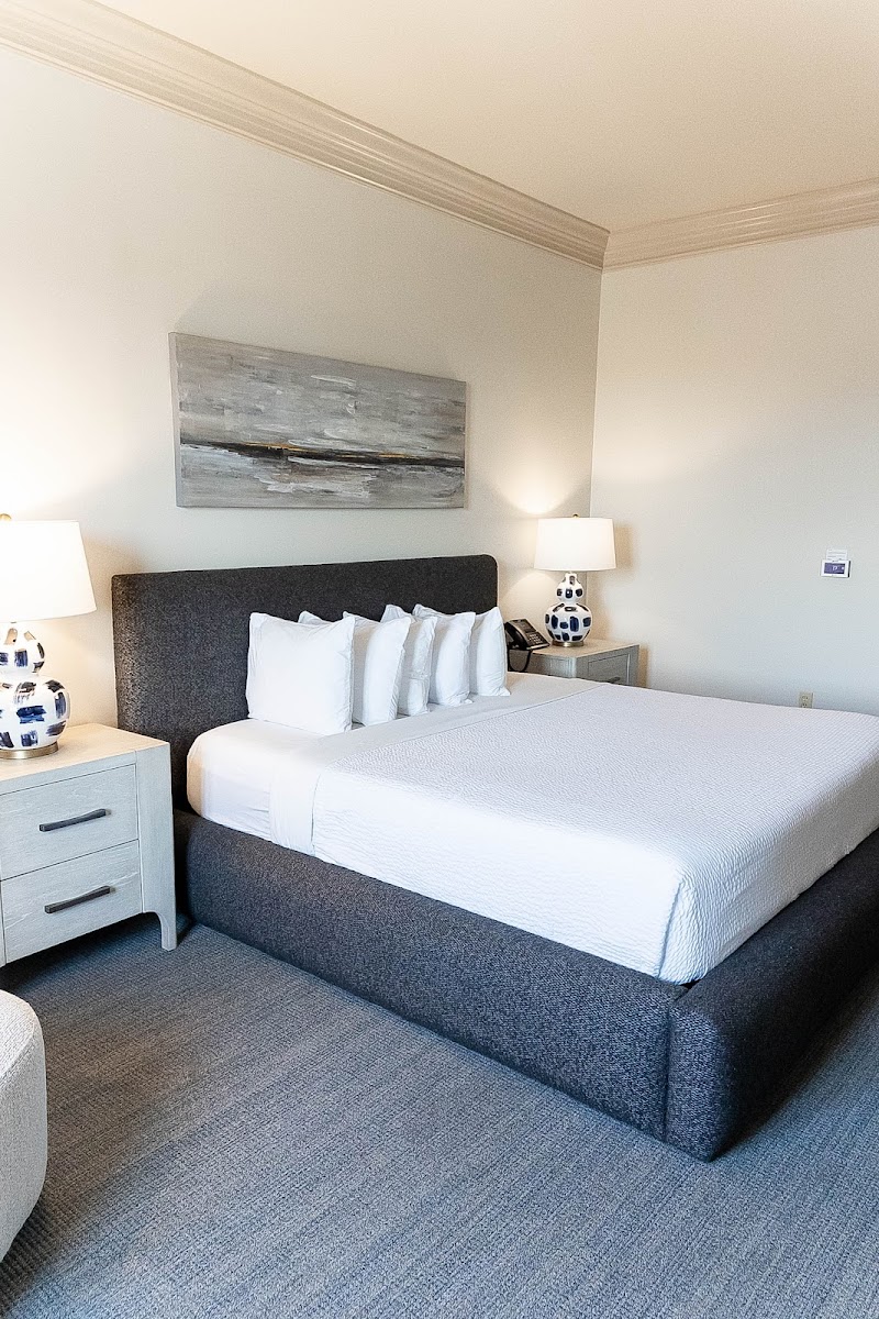 The Carriage House Hotel photo 2