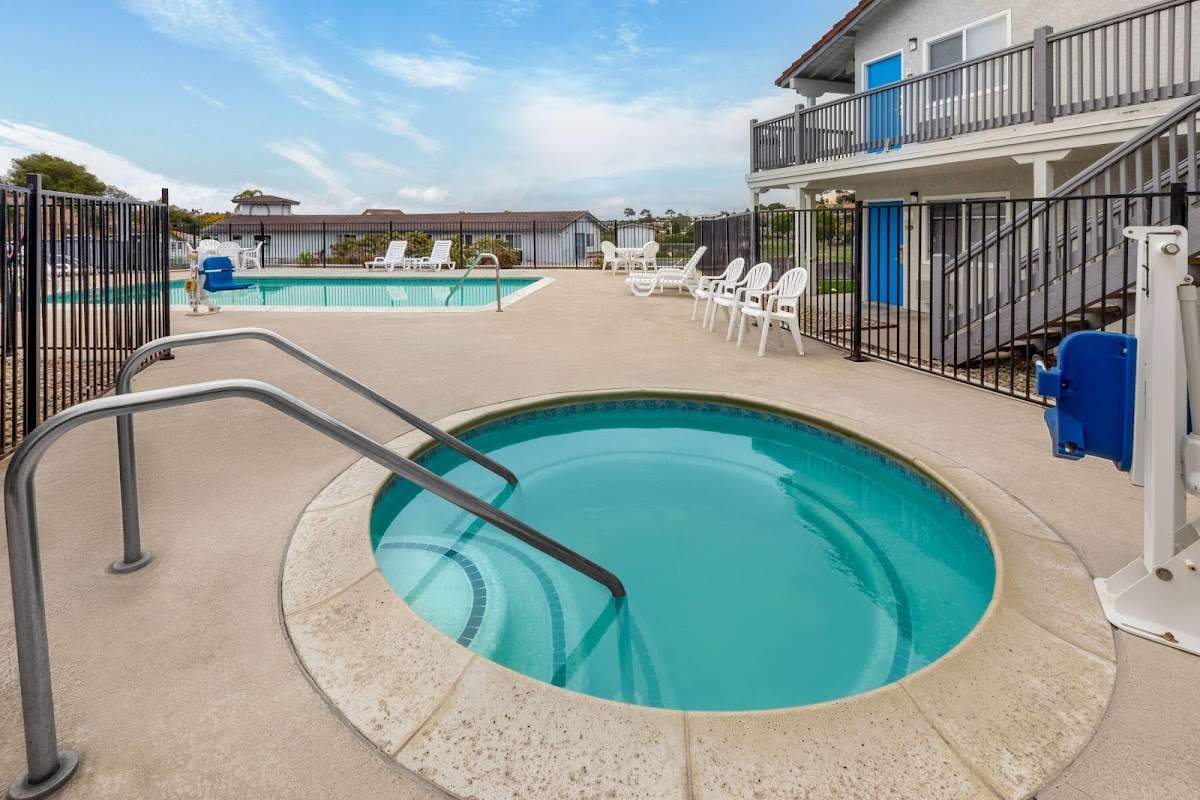 Days Inn by Wyndham Arroyo Grande/Pismo Beach photo 3