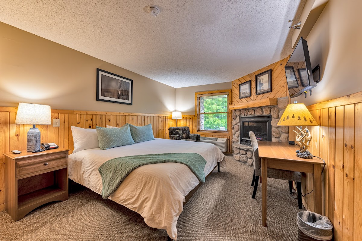 Sugar Lake Lodge photo 2