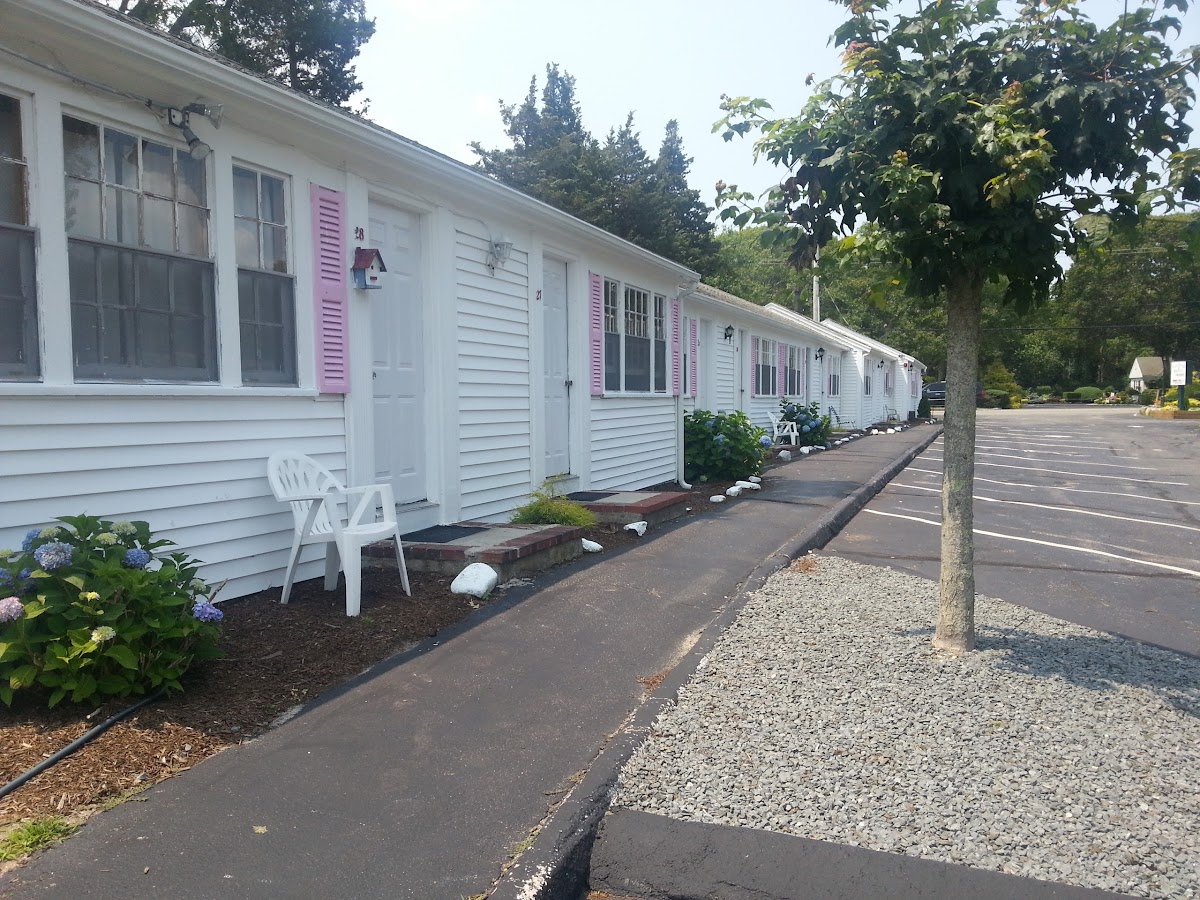 Bass River Motel