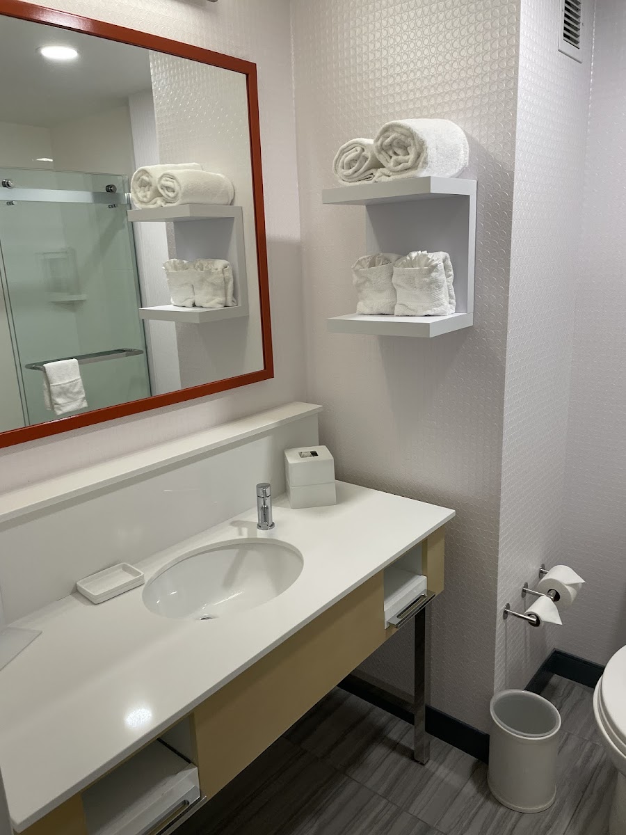 Hampton Inn Oakland Downtown-City Center photo 3