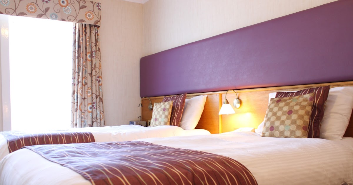 Uplawmoor Hotel photo 2