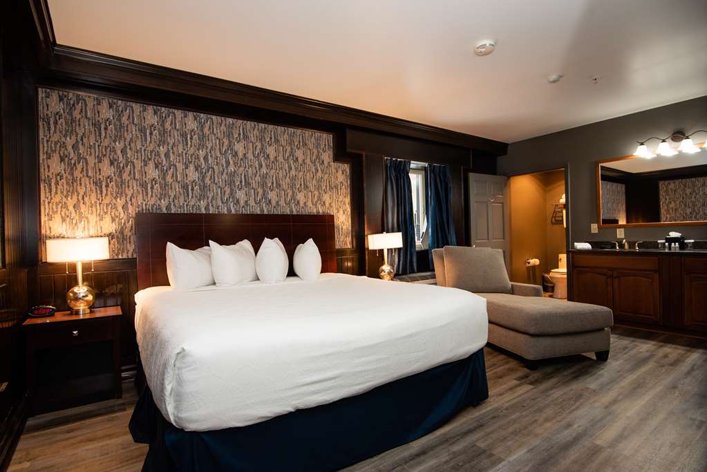 Best Western Plus Plattsburgh photo 2