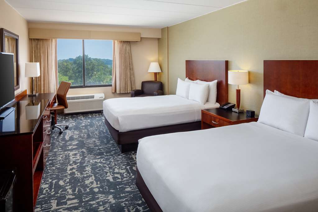 DoubleTree by Hilton Hotel Boston North Shore photo 2