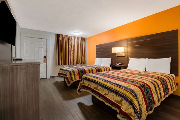 Rodeway Inn Conference Center photo 2
