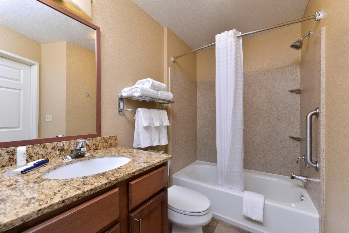 Candlewood Suites Turlock by IHG photo 3