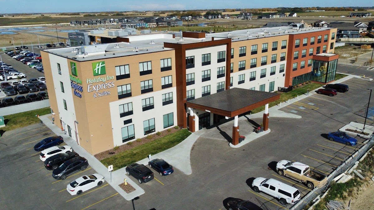 Holiday Inn Express & Suites Edmonton N - St. Albert by IHG