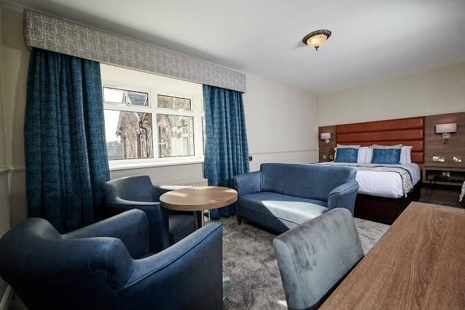 Bushtown Hotel photo 3