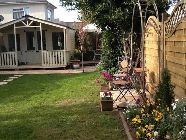 The Groveside Guest House photo 2