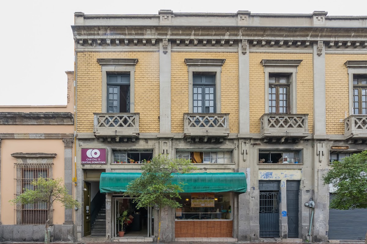Central Downtown Guadalajara Hotel