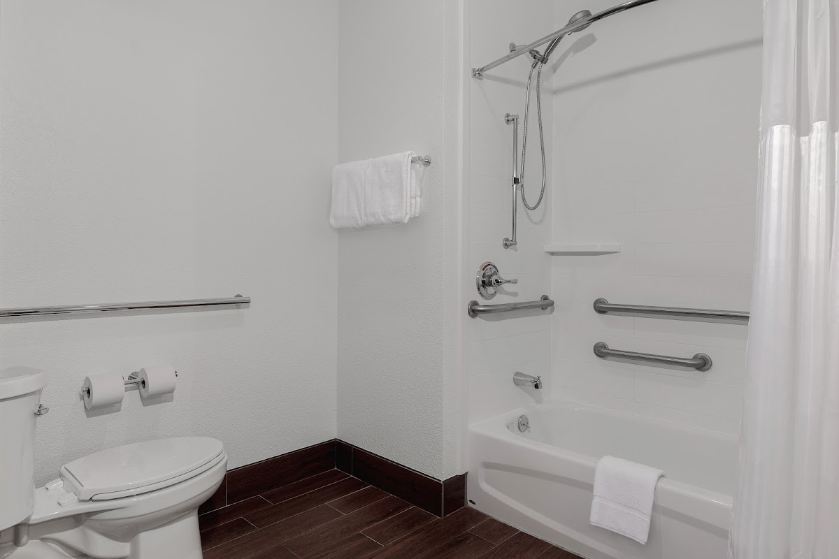 Spark by Hilton Evansville East IN photo 3