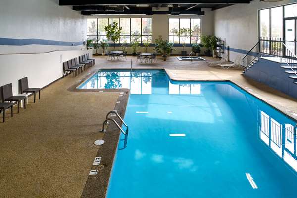 Clarion Hotel Portland Airport ME photo 3