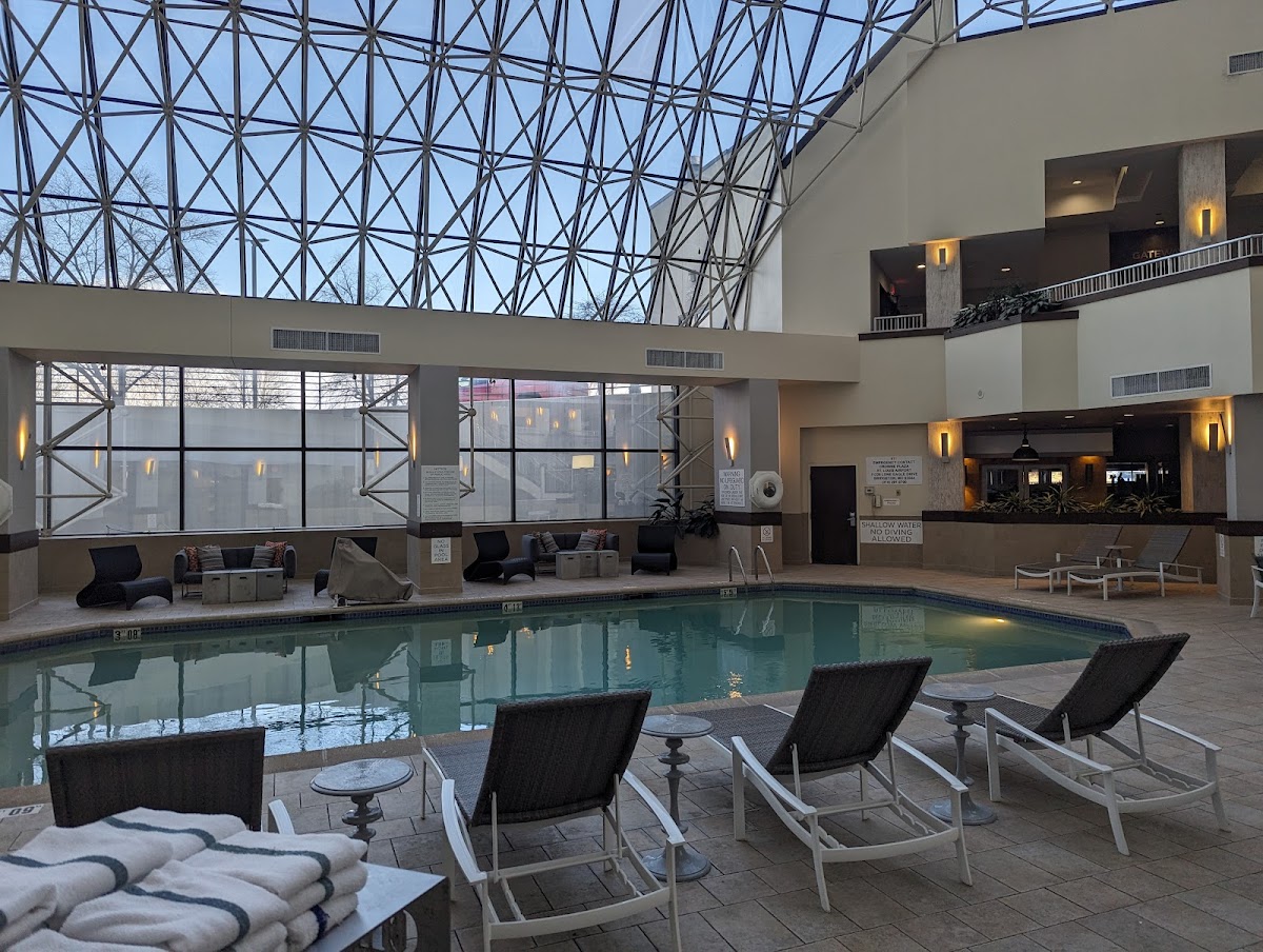 Crowne Plaza St. Louis Airport by IHG photo 3