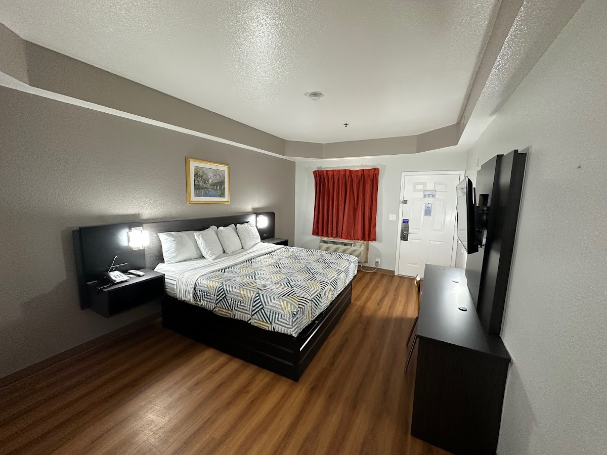 Motel 6 Alvarado, TX photo 2
