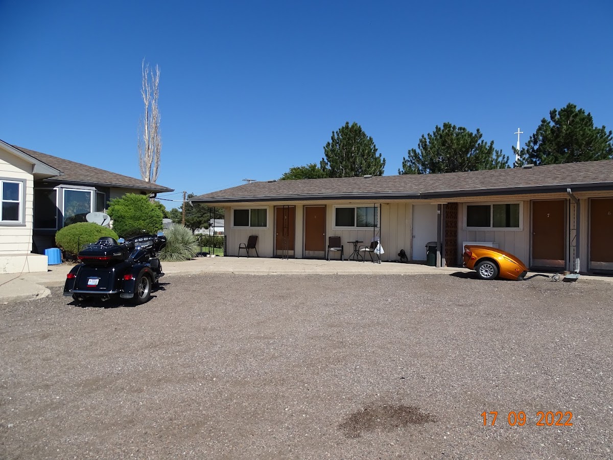 Homesteader Motel-Rv Trailer