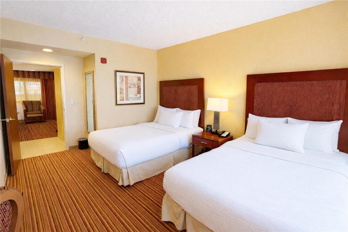 Embassy Suites by Hilton Norman Hotel & Conference Center photo 2