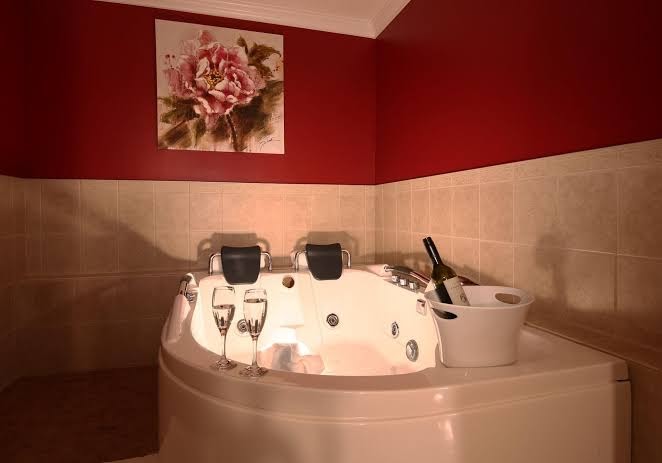 Grenfell Heritage Hotel and Suites photo 3