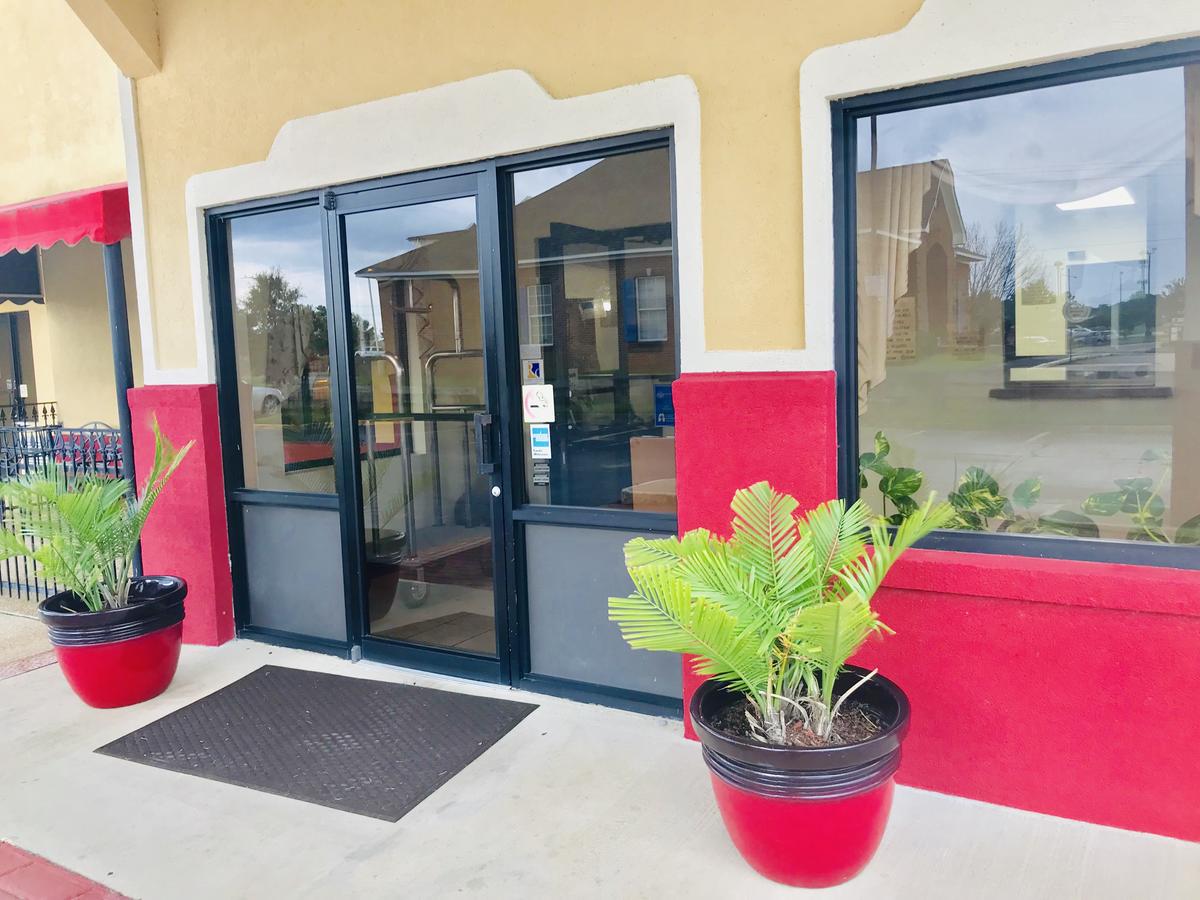 America's Best Inn & Suites - Flowood / Jackson Airport photo 3