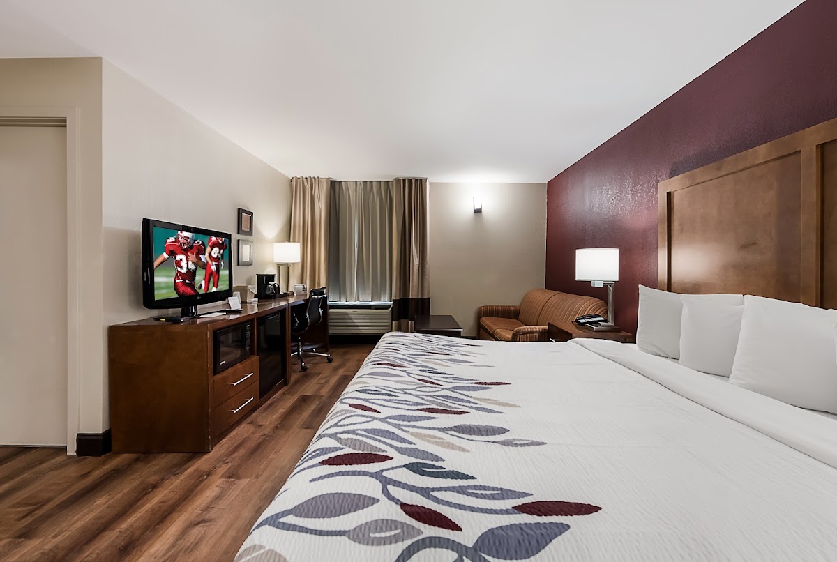 Red Roof Inn Newport News - Yorktown photo 2
