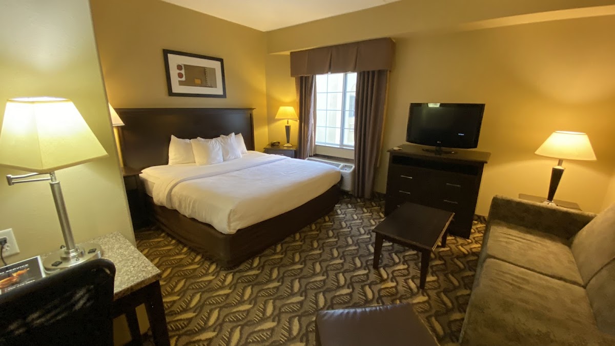 MainStay Suites Bismarck photo 2
